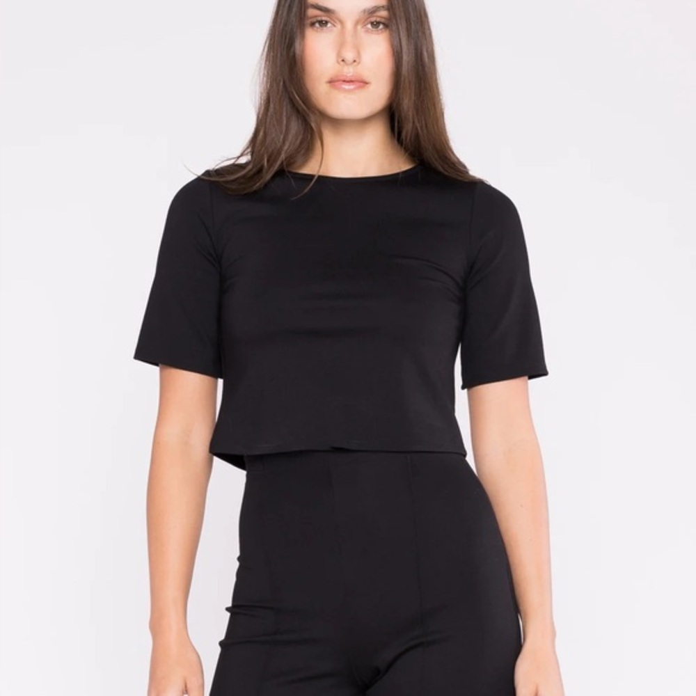 Ripely Rader Black Ponte Short Sleeve Cropped Top